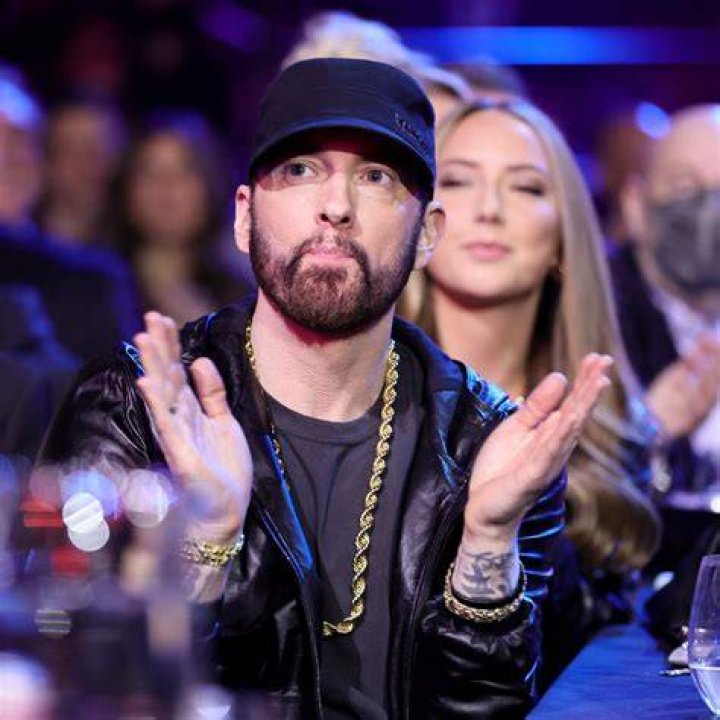 Eminem's Lavish Gift To His Sister: Uncovering The Generosity Behind The Rap Star