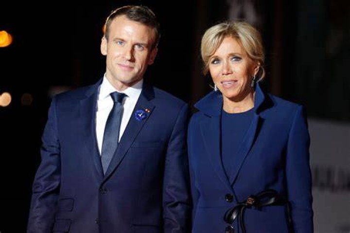 Emmanuel Macron Wiki, Wife, Age, Height, Education, Net Worth and