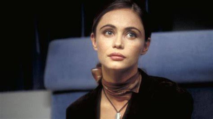 Emmanuelle Beart Mission Impossible