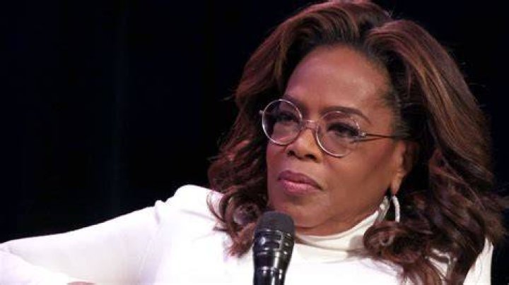 Entertainment 60year old Oprah Winfrey Shows Off Her killer Curves