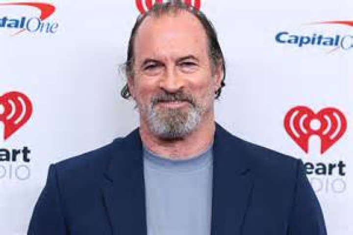 EXCLUSIVE GILMORE GIRLS&rsquo; Scott Patterson on Family, Business, Music