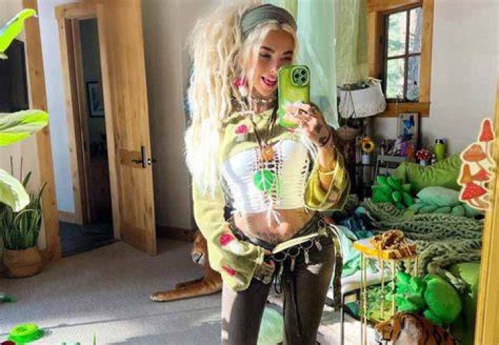 Exclusive: Shainin Blake's Private Moments Exposed