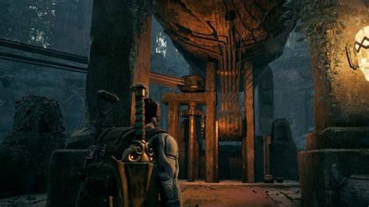 Exploring Remnant 2's Ancient Lost Temple For Hidden Treasures