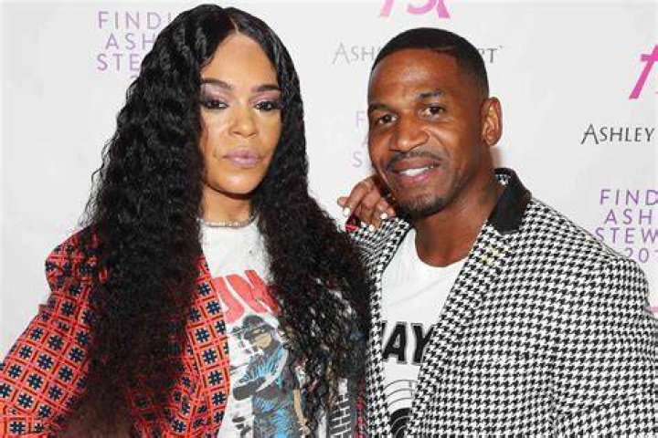 Faith Evans and Stevie J. Marry in Las Vegas Hotel Room