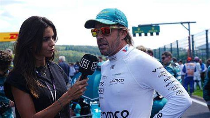 Fernando Alonso comparte las primeras fotos junto a su nueva novia