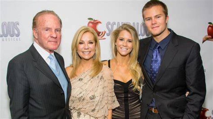 Frank Gifford's Enduring Love: A Journey With His Wife