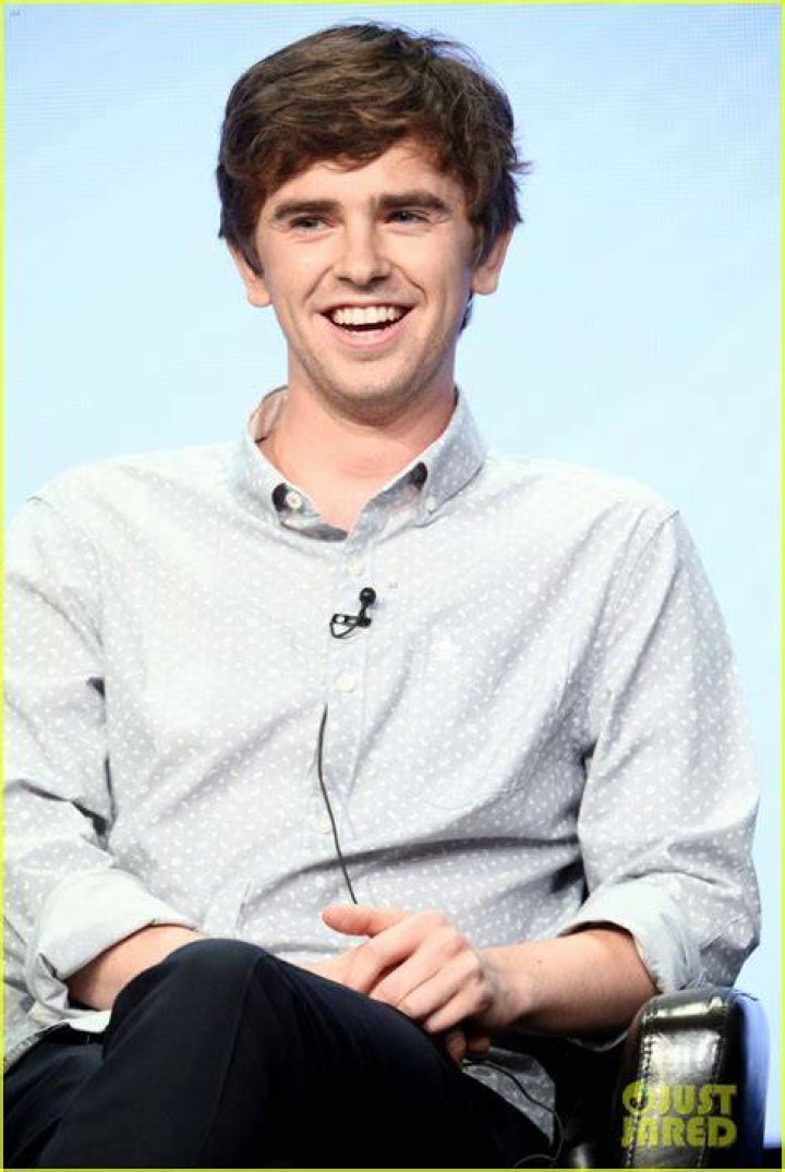 Freddie Highmore Is Married, Talks About His New Wife in ‘Kimmel