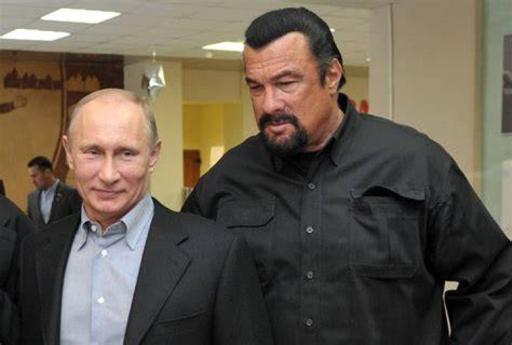 From Russia, Steven Seagal blasts 'disgusting' NFL protests