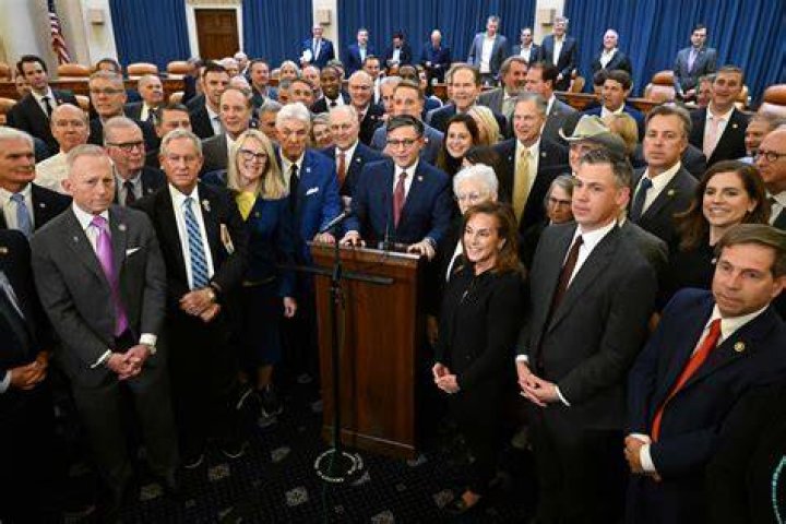 Group of former GOP officials demand reforms, threaten 3rd party