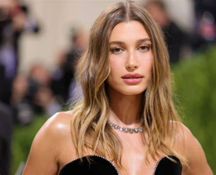 Hailey Bieber Wiki, Bio, Age, Net Worth, and Other Facts Facts Five