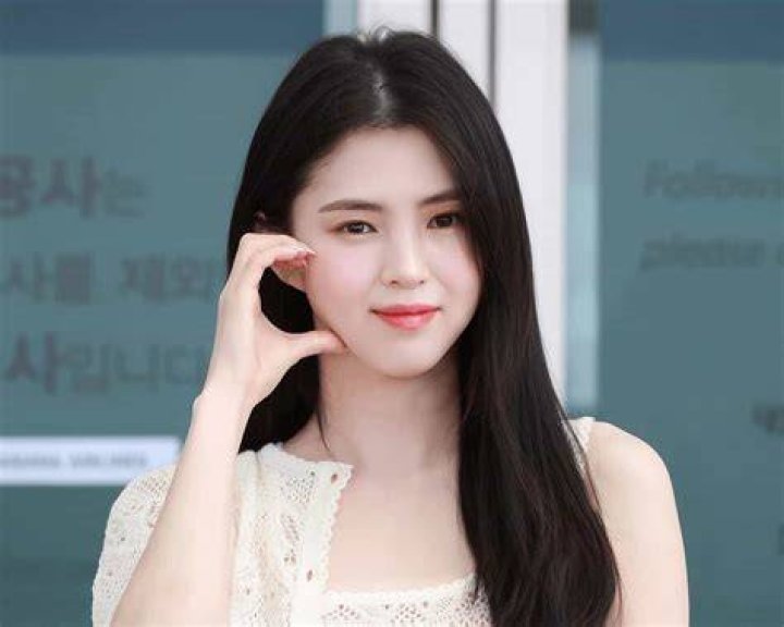 Han So Hee Age, Height, Instagram, Net Worth, and Biography Match