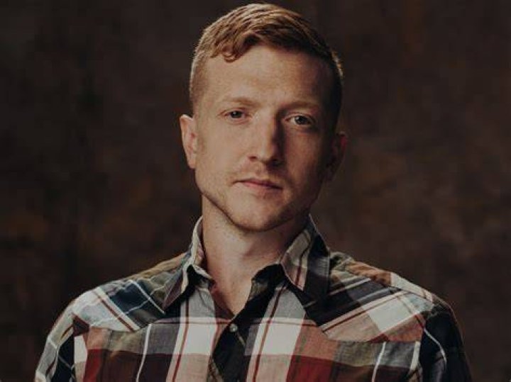 Hear The Resonating "Tell It On The Mountain" By Tyler Childers | Music Haven