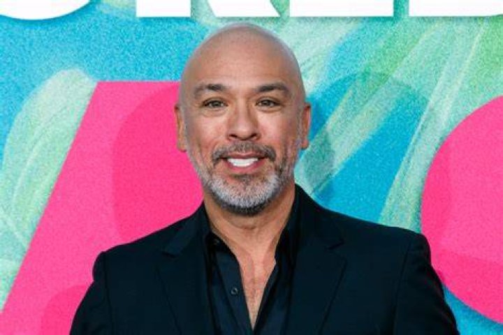 Hollywood comedian Jo Koy publishes tale of Filipino American success