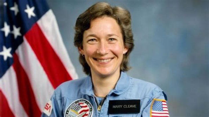 How did Mary Cleave die? First woman to fly on NASA's space shuttle