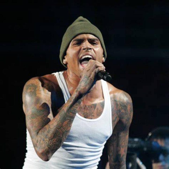 How Much Money Chris Brown Makes From Music Net Worth Naibuzz
