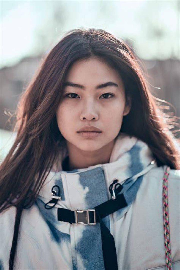 HoYeon Jung Net