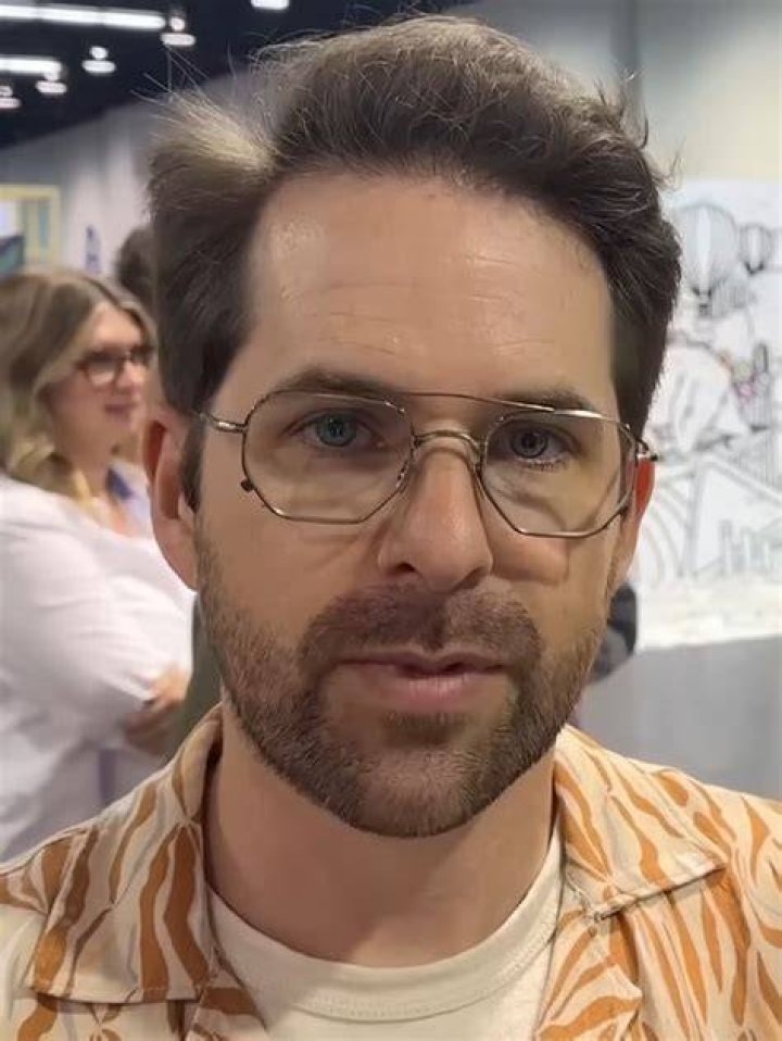 Ian Hecox Height, Weight, Age, Body Statistics Healthy Celeb