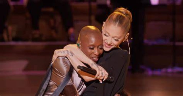 Insider Reveals Ariana Grande Is Pregnant With Pete Davidson's Baby
