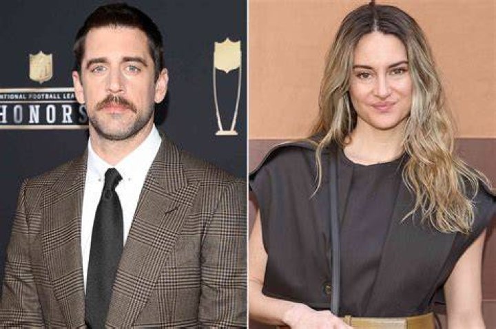 Is Aaron Rodgers Married? Check Out His Relationship Status