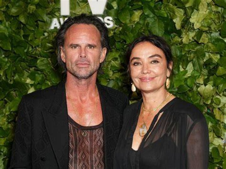 Is Walton Goggins Married? Get The Facts