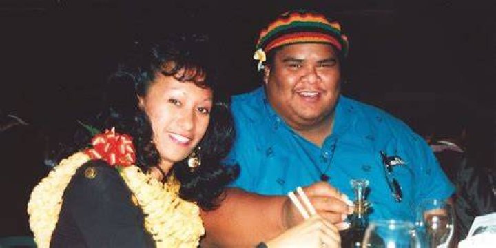 IZ and his wife The Official Site of Israel IZ Kamakawiwo`ole