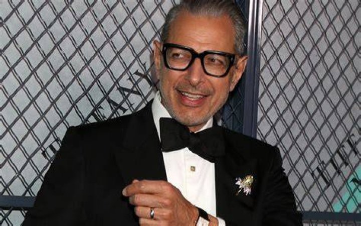 Jeff Goldblum Net Worth 2023 Wiki, Married, Family, Wedding, Salary