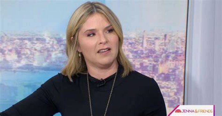 Jenna Elfman’s ‘Up’ for another laugh