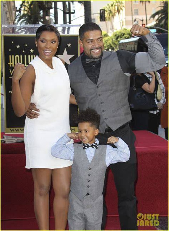 Jennifer Hudson splits from fiance David Otunga, granted protective
