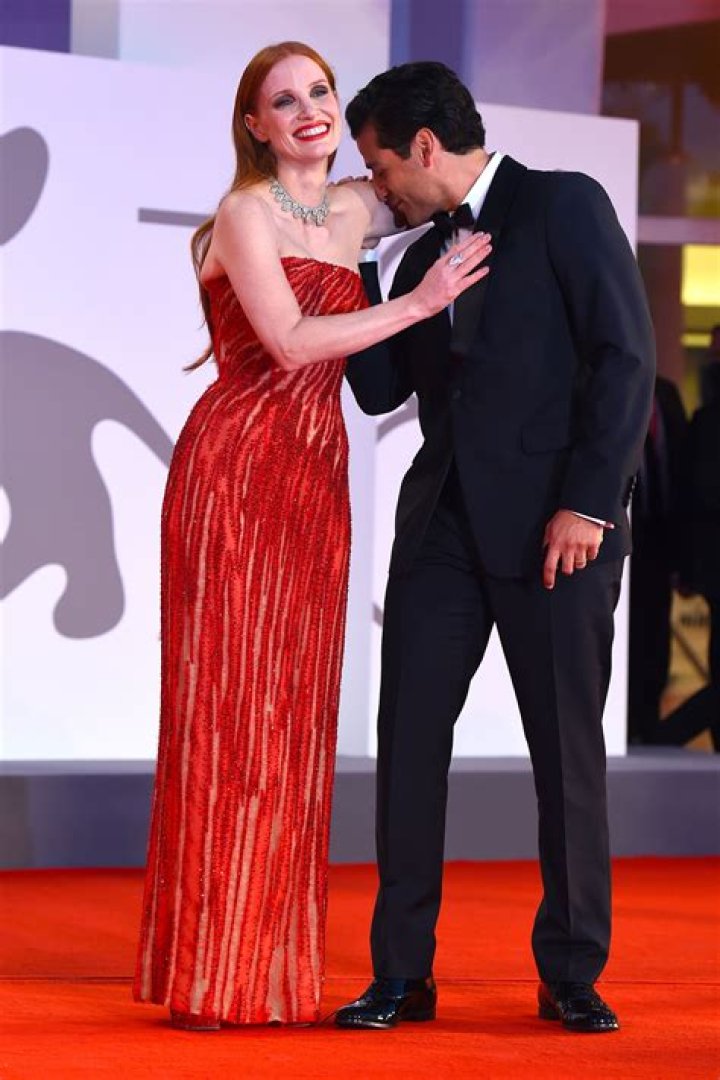 Jessica Chastain y Oscar Isaac su momento &iacute;ntimo en el Festival de