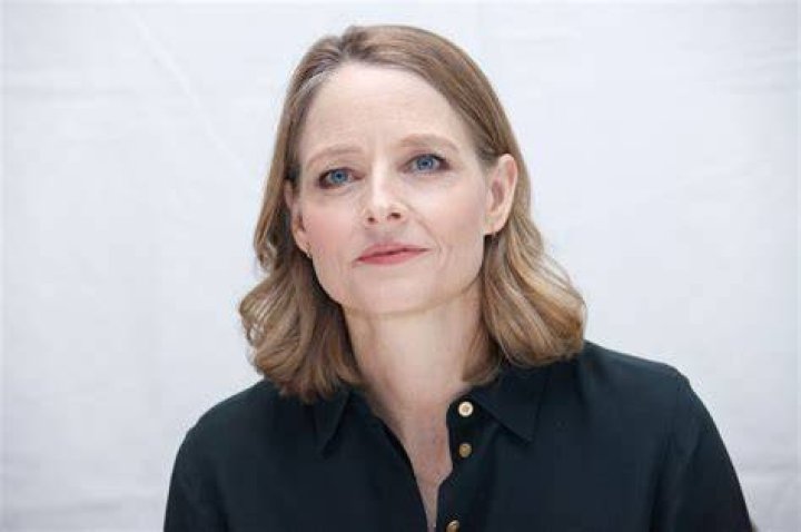 Jodie Foster Press Conference Portraits at Four Seasons Hotel in