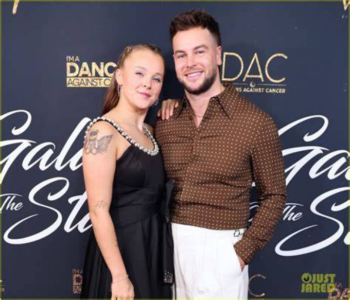 Jojo Siwa And Boyfriend / Jojo Siwa Wikipedia / Jojo siwa reveals she