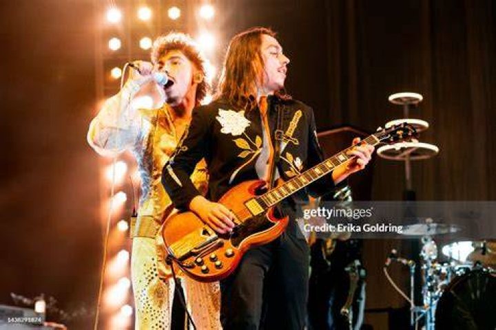 Josh & Jake Kiszka Greta, Fangirl, Fleet
