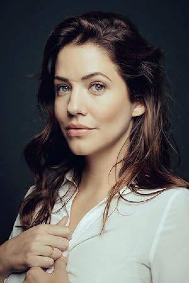 Julie Gonzalo Movies, Bio and Lists on MUBI