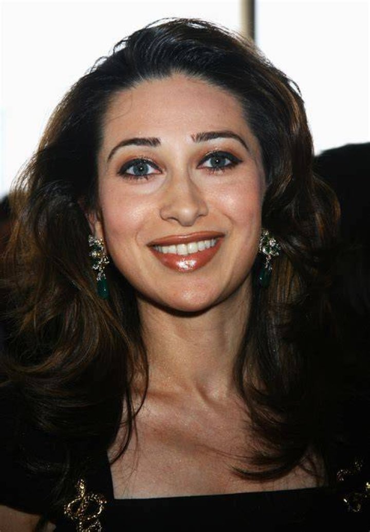 Karishma Kapoor picture 11