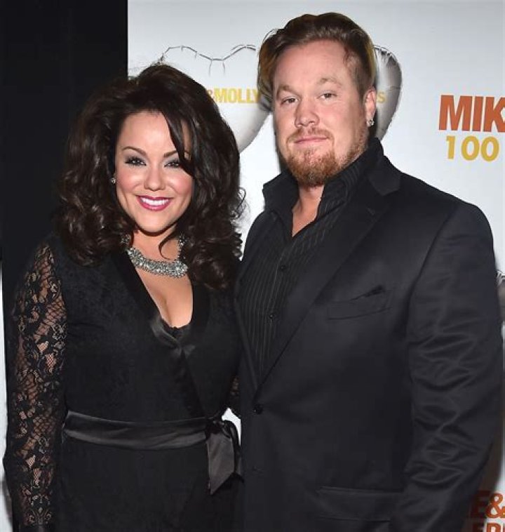 Katy Mixon and Breaux Greer Daughter Elektra Saint