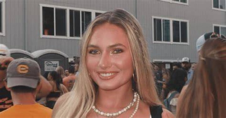 Kaylee's Social Scoop: Discovering Her Digital Presence