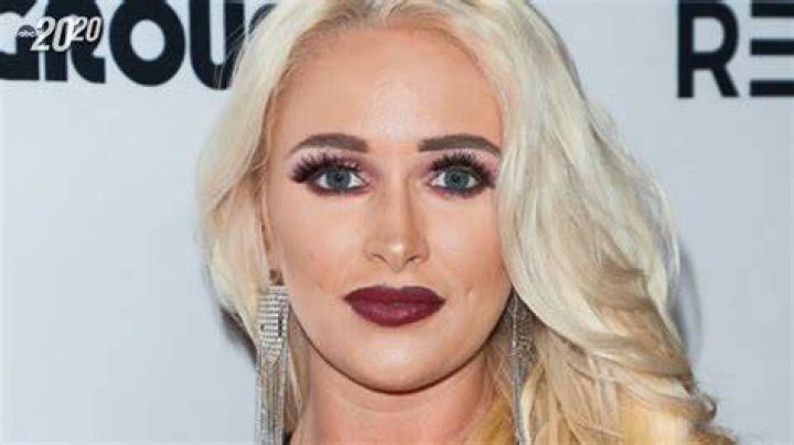 Kelsey Turner AmiraCaleidih