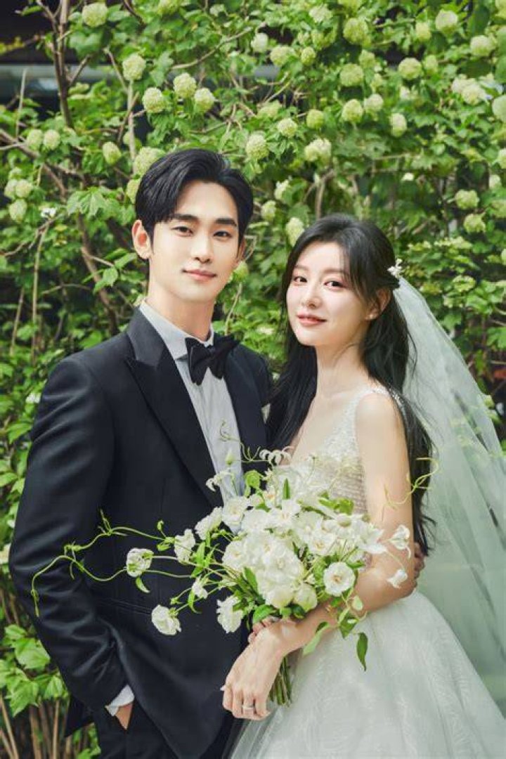 KIM SOO HYUN WEDDING? YouTube