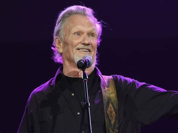 Kris Kristofferson announces his retirement after more than five