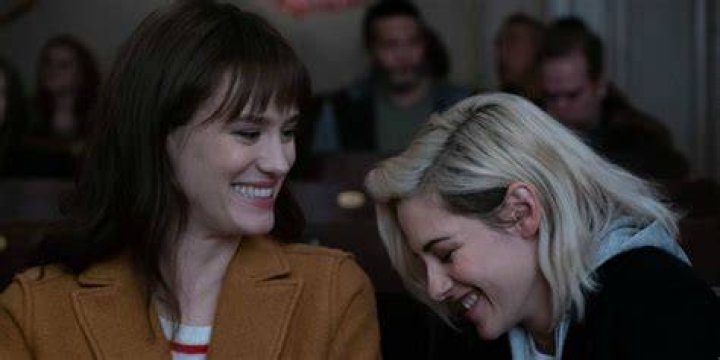 Kristen Stewart and Mackenzie Davis are Bringing LGBTQ+ Representation