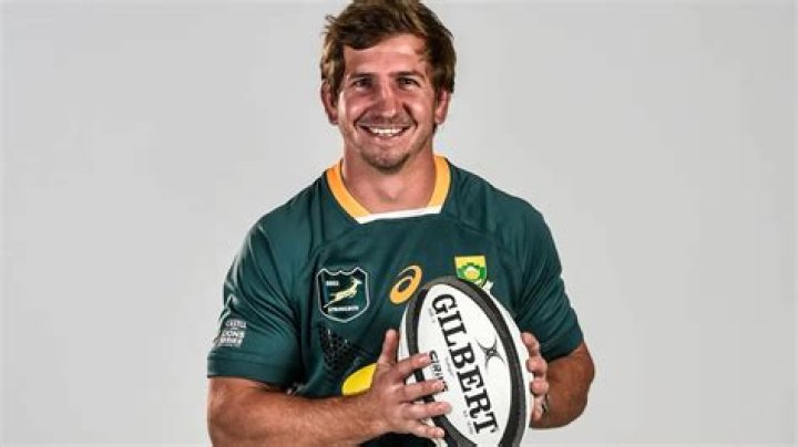 Kwagga Smith Biography, Age, Net Worth, House, Cars, Wife, Parents