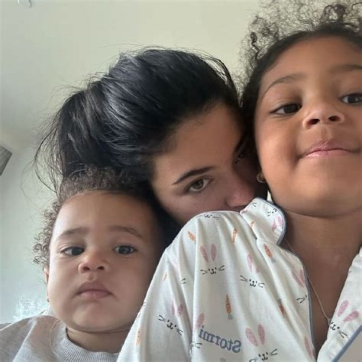 Kylie Jenner Baby Number 2 A Stylish Timeline Of Her Best