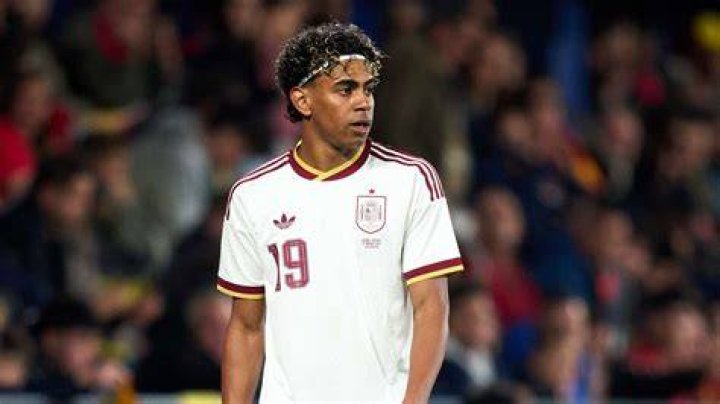Lamine Yamal guides Spain to the quarterfinals of the European Under17