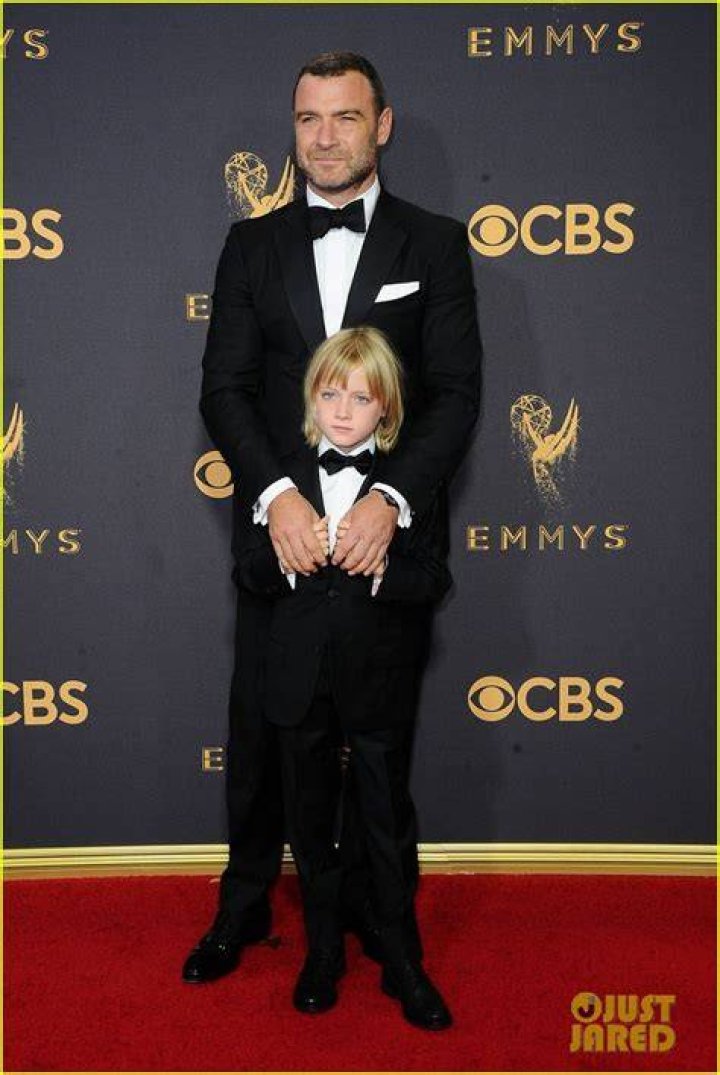 Liev Schreiber Brings His Adorable Son Kai to the Emmys 2017 Red Carpet
