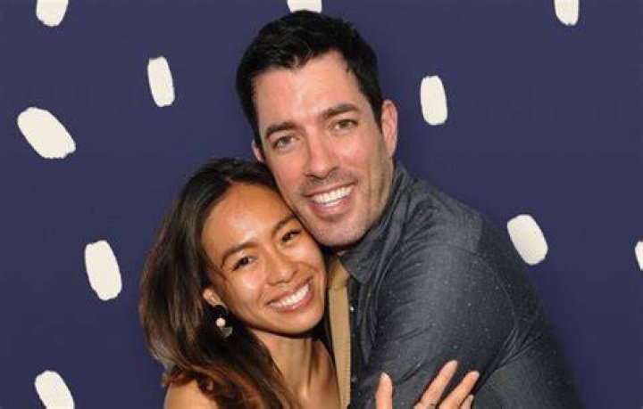 Linda Phan Net Worth, Age, Nationality, Bio, Career (August 2023)