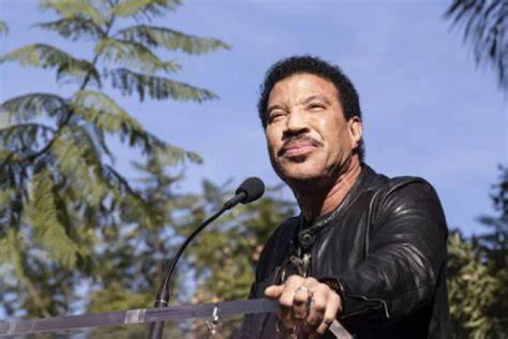 Lionel Richie aplaza su gira por Europa y el Reino Unido hasta 2022