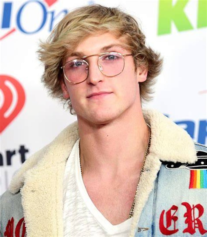 Logan Paul Believes He Deserves A Second Chance Couch Guy Sports