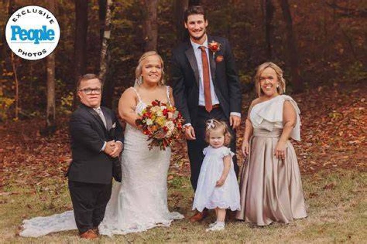&lsquo;7 Little Johnstons&rsquo; Liz Johnston Sadly Leaves Baby Behind, Why