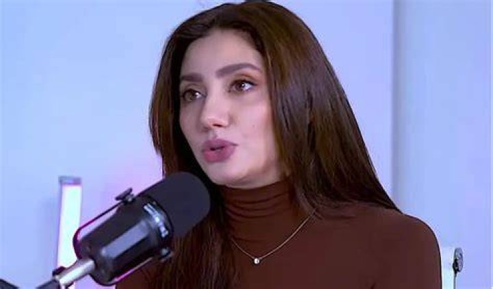 Mahira Khan urges parents and teachers to teach children about