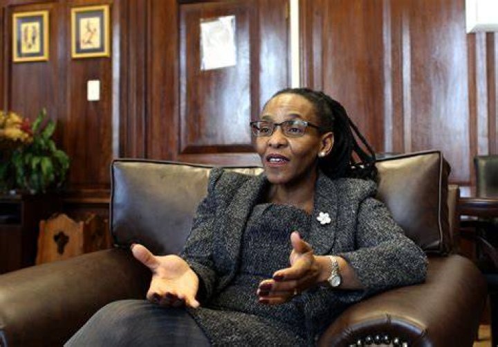 Mandisa Maya Biography, Wiki, Age, Daughter, Wiki, Husband, Salary And